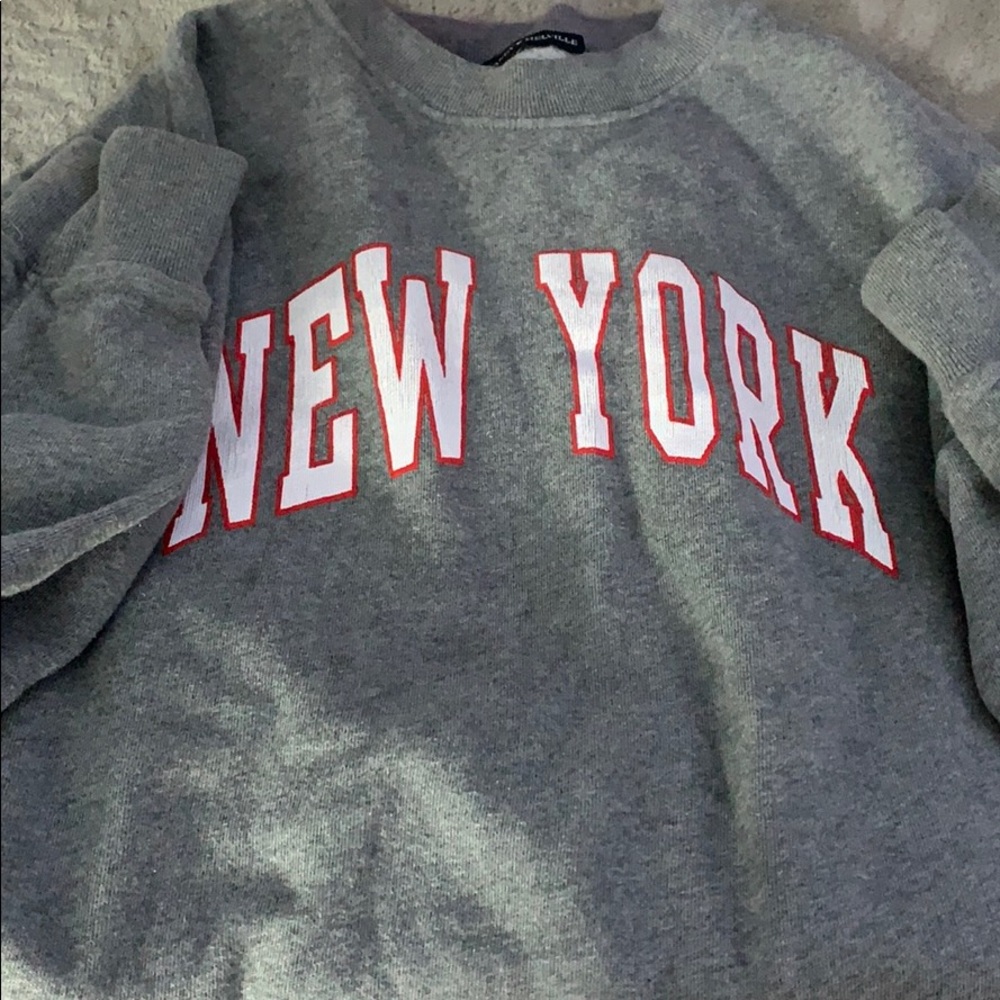Brandy Melville New York crewneck